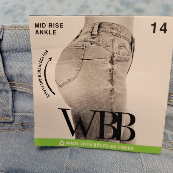 NWT-WBB Royalty For Me Women's Mid Rise Ankle Jeans-Size 14-NWT - Picture 3 of 15